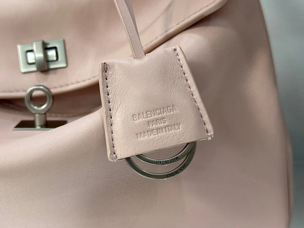 Balenciaga Petit Sac 29 Cuir de veau rose clair, Quincaillerie argentée
