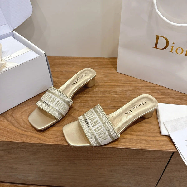 CD 26s Square - Toed Sandals Canvas Cowhide 685446