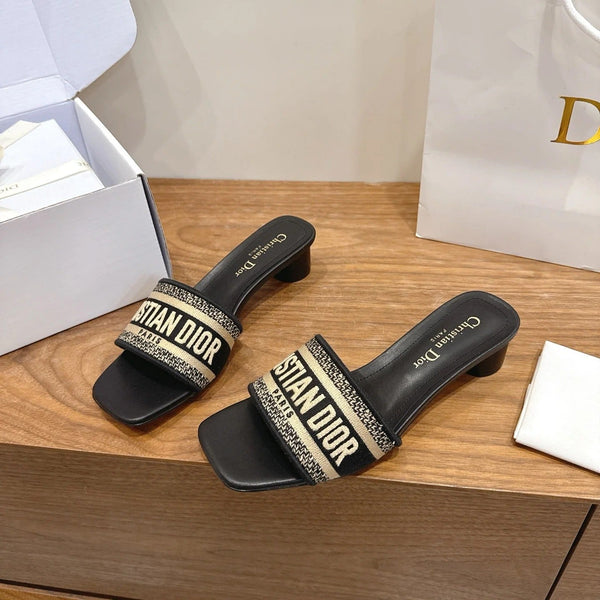 CD 26s Square - Toed Sandals Canvas Cowhide 685446