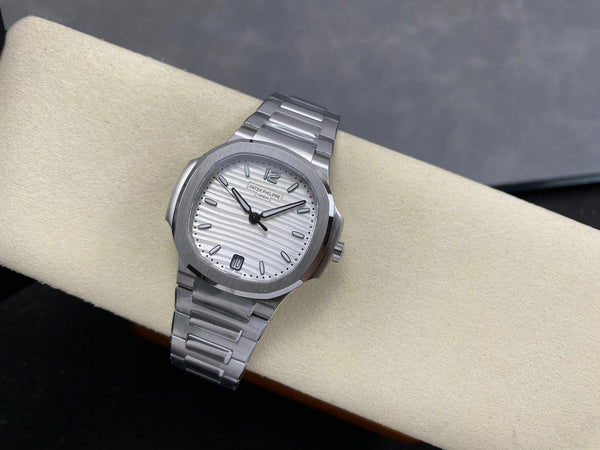 Patek Philippe Nautilus 35mm Cream Dial Sliver Case