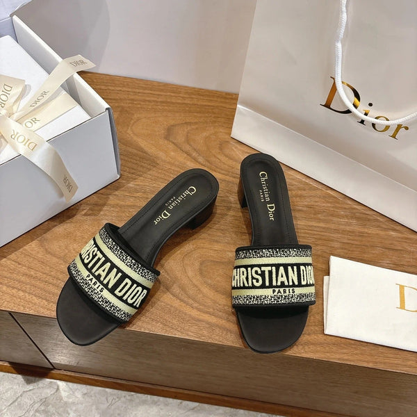 CD 26s Embroidered Sandals 45 Canvas Cowhide 685519