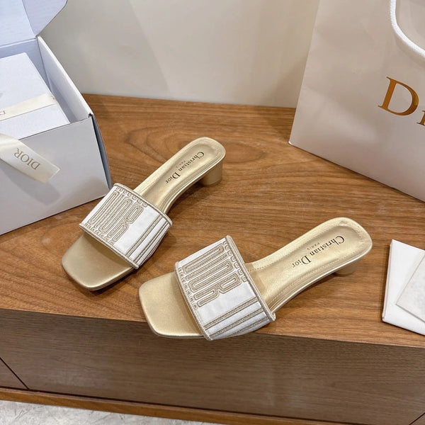 CD 26s Square - Toed Sandals Canvas Cowhide 685446