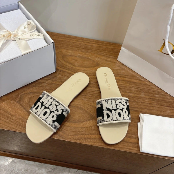 CD 26 Flat Sandals Miss Dior Canvas Cowhide 685462