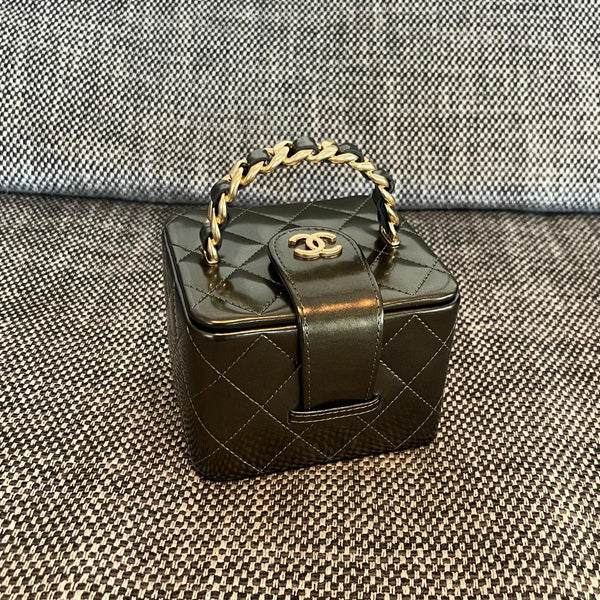 CC 2026 Vintage Mini Square Vanity Case 11cm Patent Calfskin