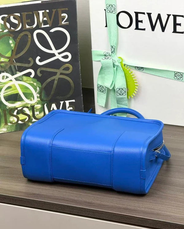 Sac Loewe Amazona 180 24,5 cm en cuir de veau bleu