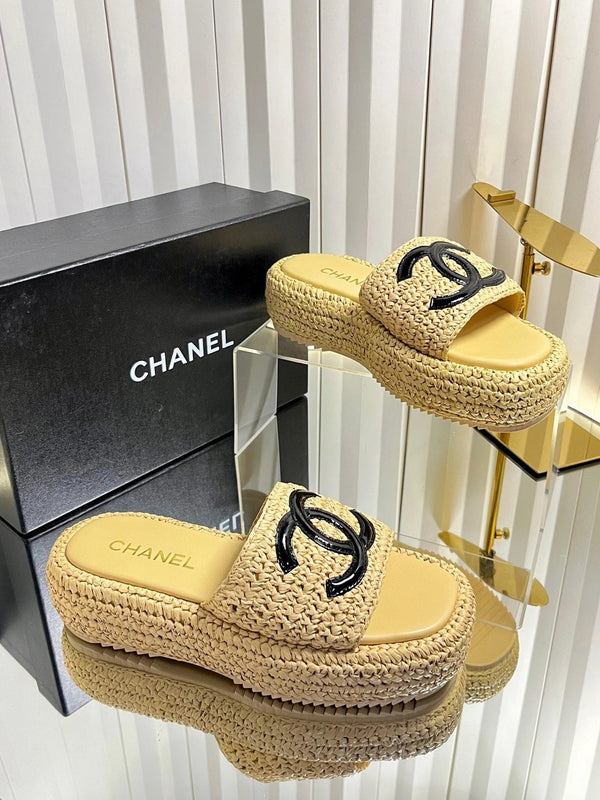 CC 2026 Crochet CC Platform Slide Sandals 40mm Raffia Leather 767882
