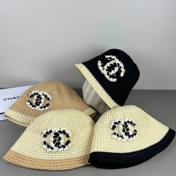 Chapeau cloche en laine tricoté en dentelle Chanel 237353