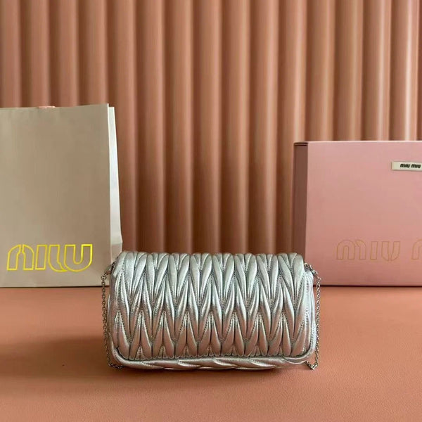 Miu 2026 Matelasse Bag 18cm Silver Leather