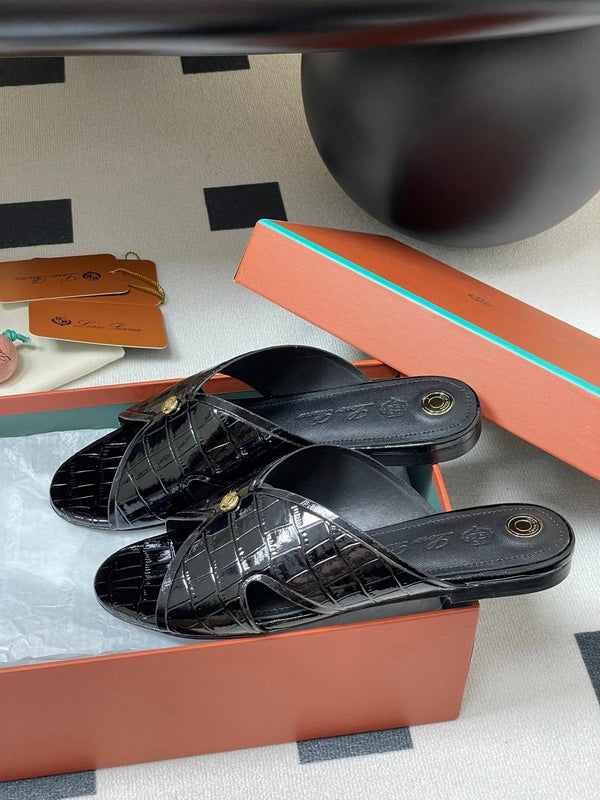 MULES PLATES EN CUIR DE VEAU NOIR GRAIN SERPENT