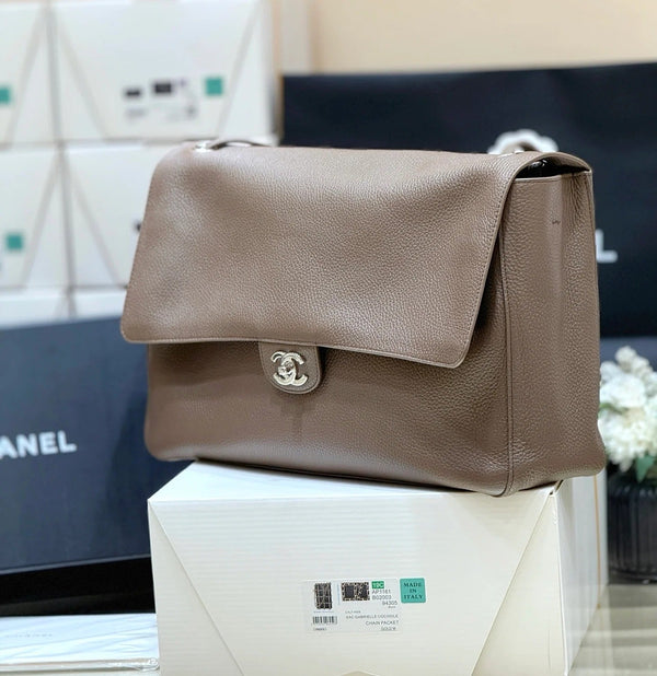 Chanel 2026 Maxi Flap Bag 29cm Light Brown Grained Calfskin