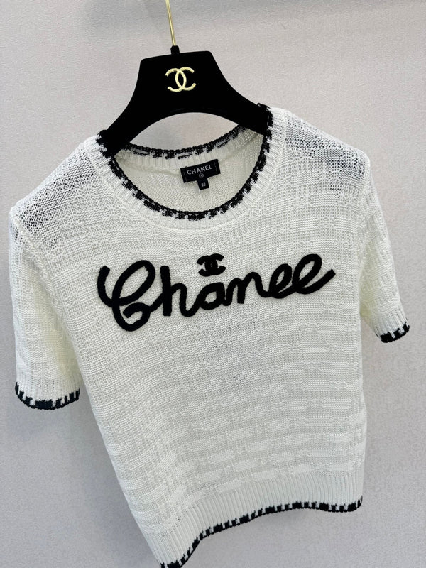 Chanel 2026 Chemise Manches Courtes Logo Brodé Laine Blanche Noire 364270