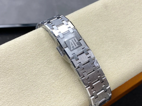 Montre Audemars Piguet Royal Oak en acier blanc 33mm