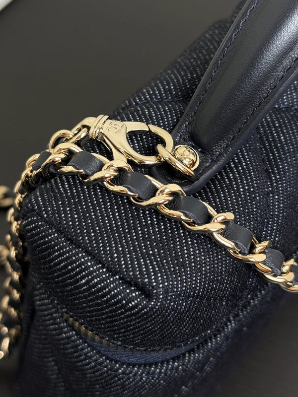 Chanel 2026 Vanity Case 19cm Blue Denim Leather