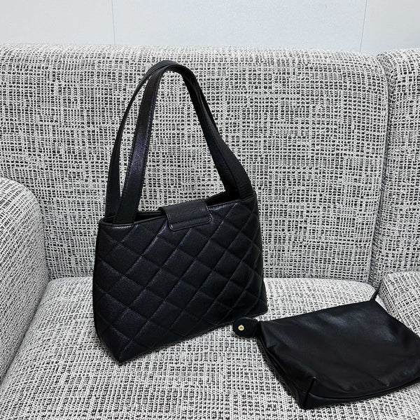 CC 2026 Diamond Flap Shoulder Bag 29cm Black Calfskin Caviar