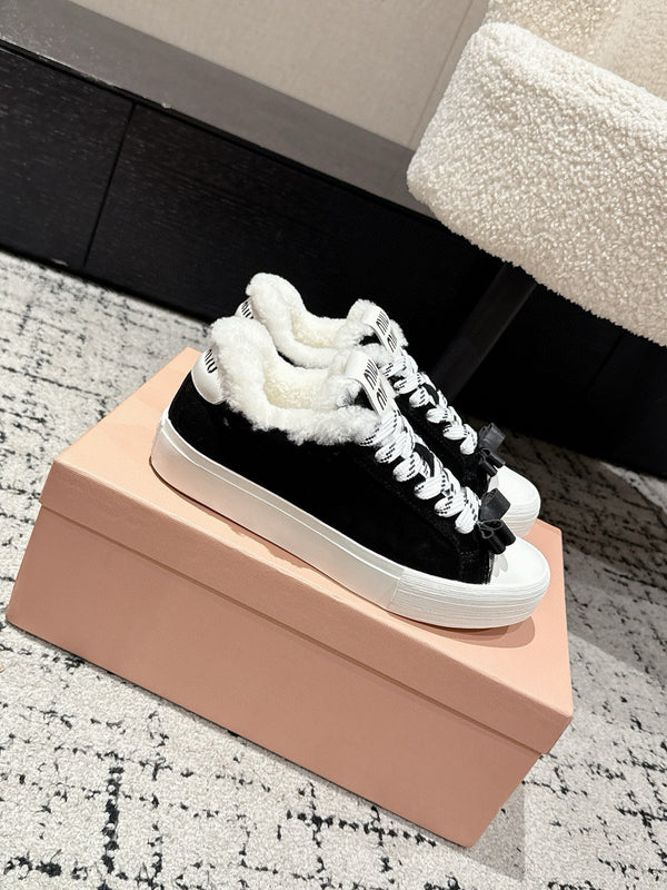 Miu 25 Small Bow Sneaker Black White Suede Wool 541919