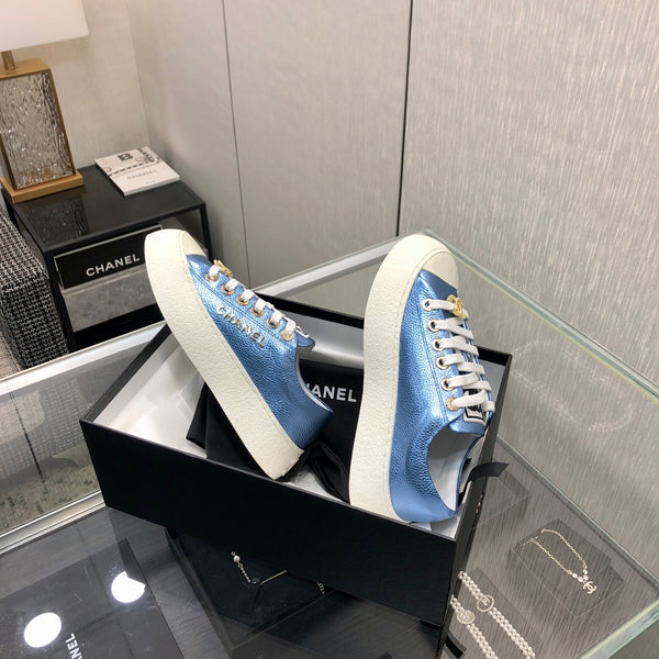 CASUAL SNEAKER IN CERULEAN BLUE METALLIC LAMBSKIN WITH GOLD LOGO
