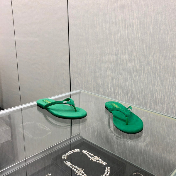 INFRADITO IN CAMOSCIO VERDE SMERALDO