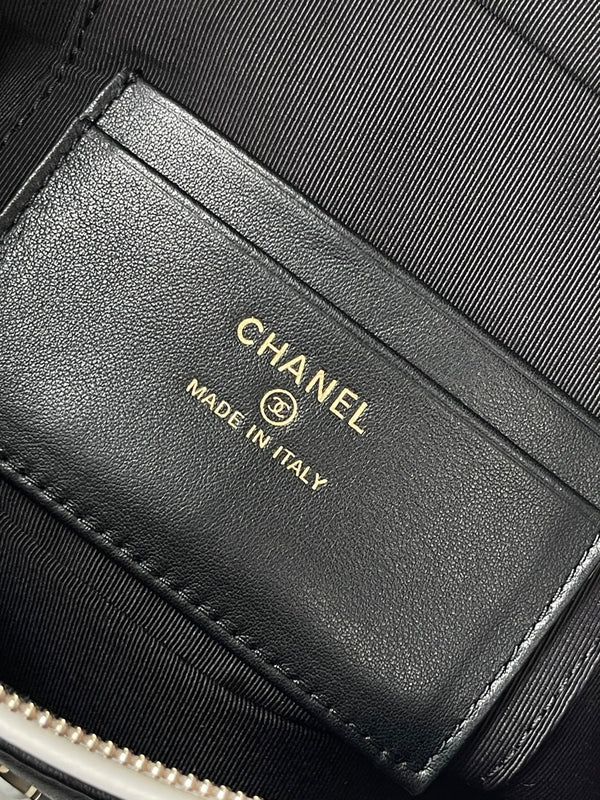 CC Top Handle Long Vanity Case 19.5cm Black Lambskin