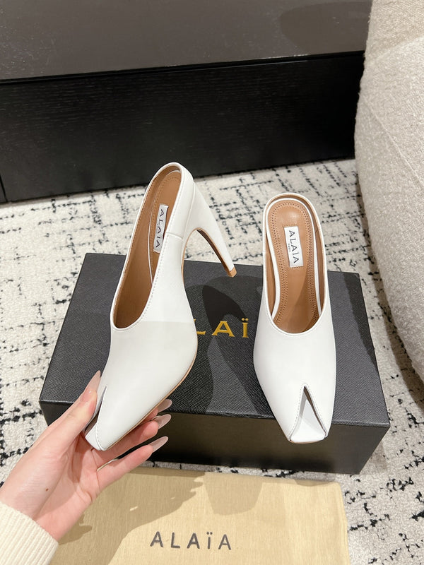 Alaia 25 Spike High Heel Mules White Lampskin 293182