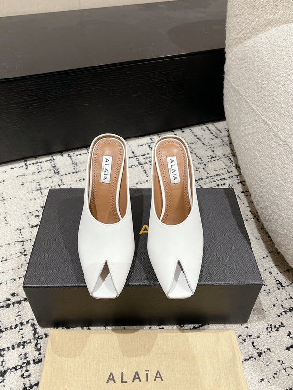 Alaia 25 Spike High Heel Mules White Lampskin 293182
