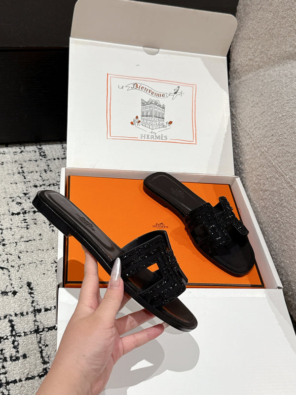 HM 25 Oran Sandal Black Suede Black H Crystal