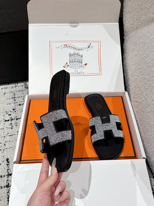 HM 25 Oran Glitter Sandal Black Calfskin