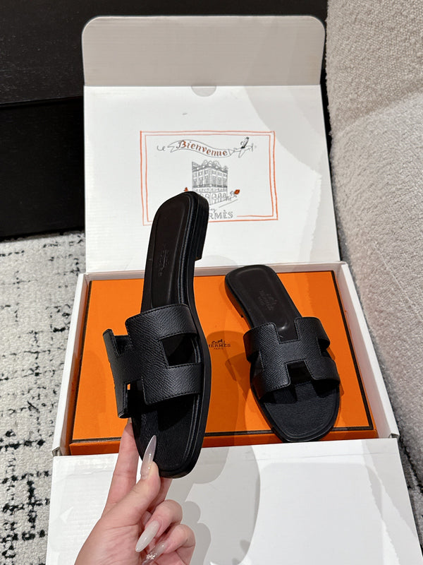 HM 25 Oran Sandal Black Epsom Calfskin
