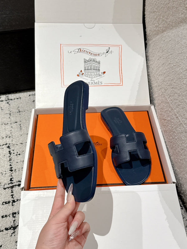 HM 25 Oran Sandal Dark Blue Calfskin