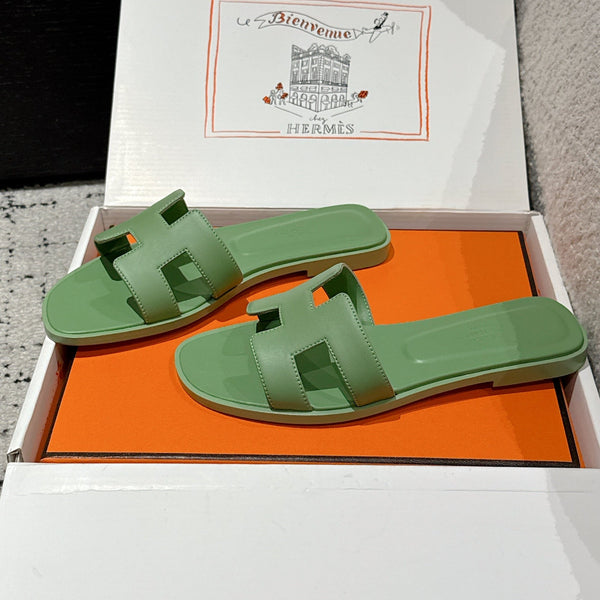 Sandalo HM 25 Oran in pelle di vitello verde