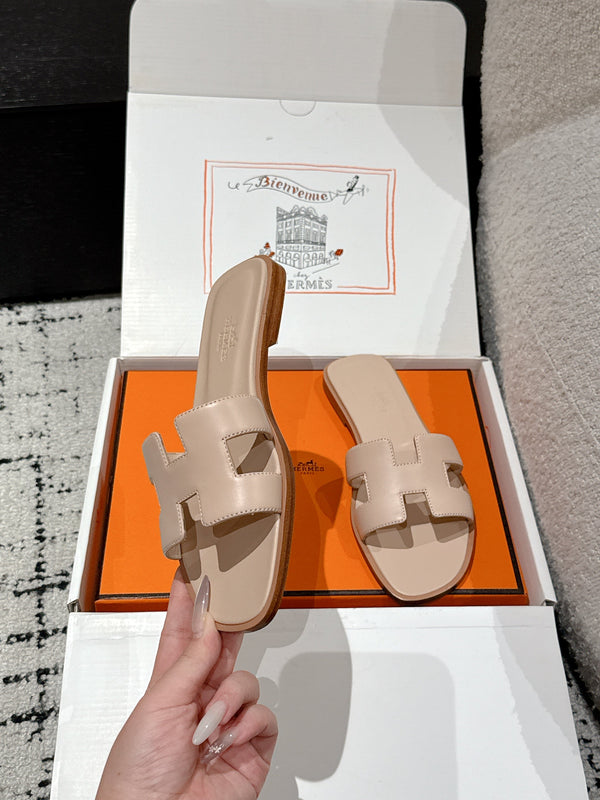 HM 25 Oran Sandal Nude Calfskin