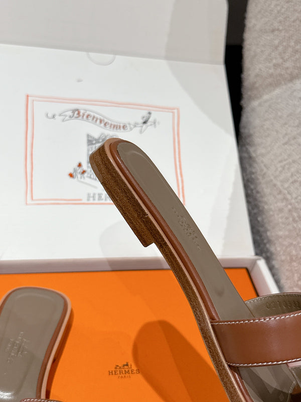 HMS 25 Oran Sandal Dark Brown Etoupe Calfskin