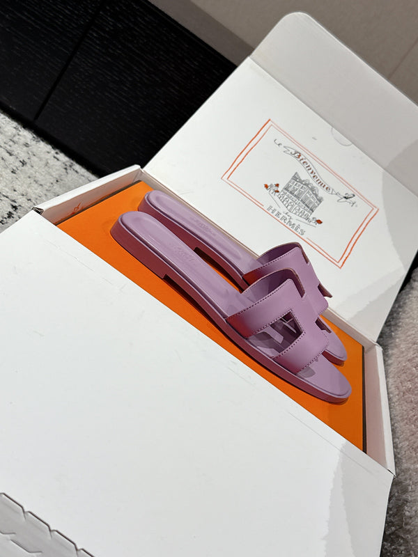 HM 25 Oran Sandal Violet Calfskin
