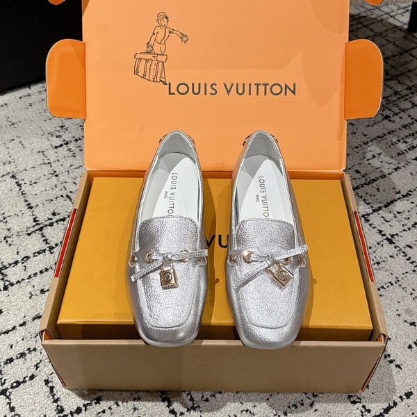 LV Flat-soled lock loafers sliver cowhide 383379