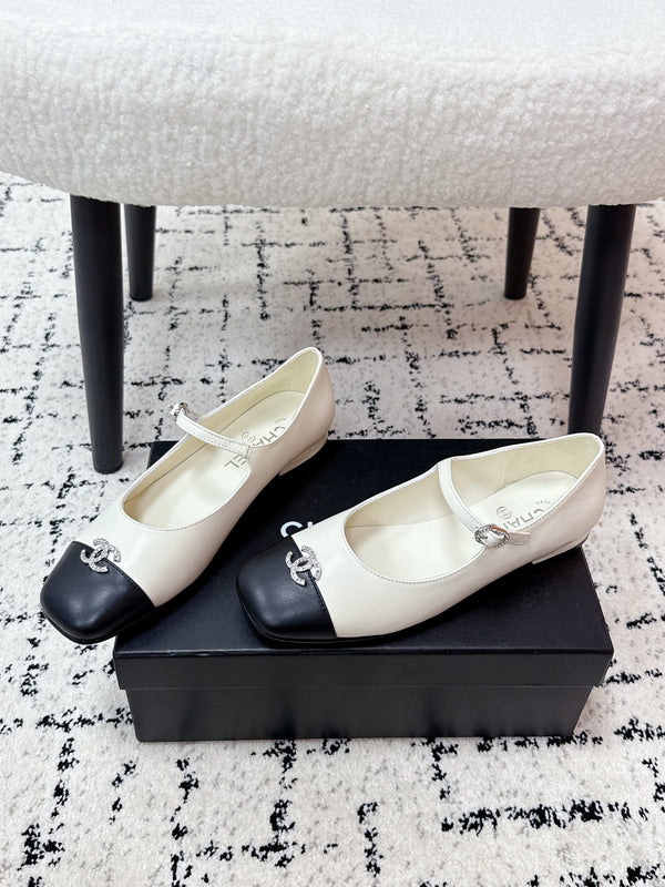 CC 25B MaryJane Shoes Black White Sheepskin