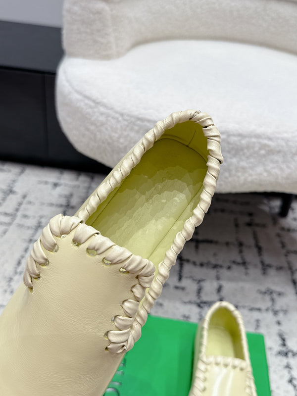 BV Sabato Loafers Flat Lemon Yellow Glossy Leather 769998