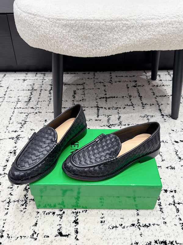 BV Silenzio Loafer Black Woven Leather 769993