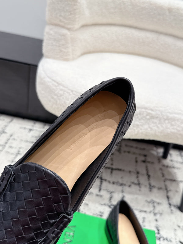 BV Silenzio Loafer Black Woven Leather 769993