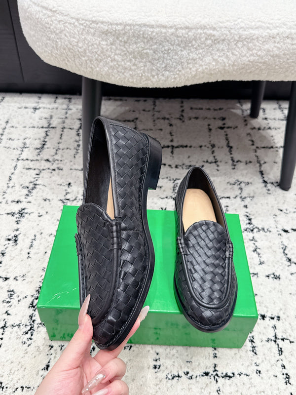 BV Silenzio Loafer Black Woven Leather 769993