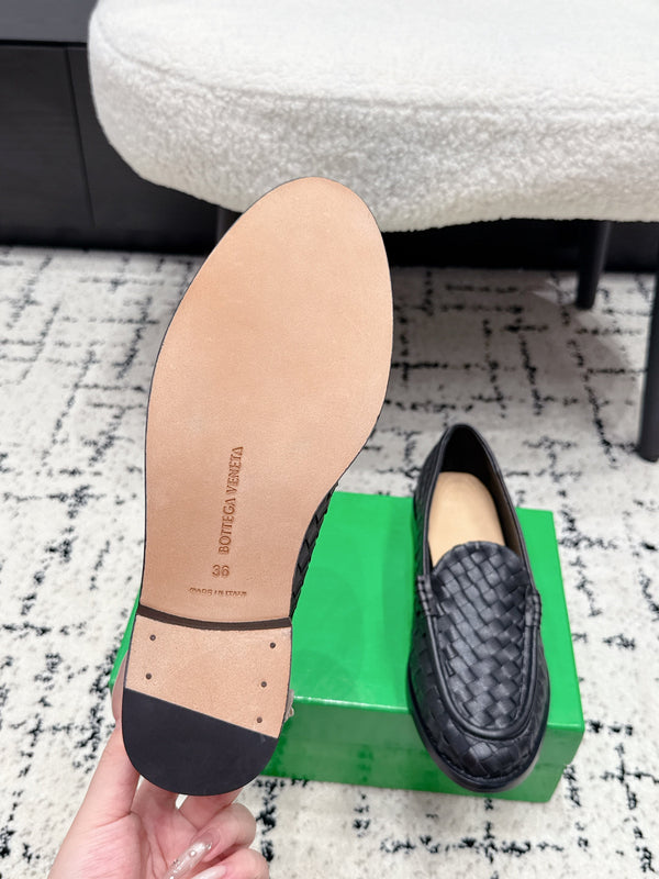 BV Silenzio Loafer Black Woven Leather 769993
