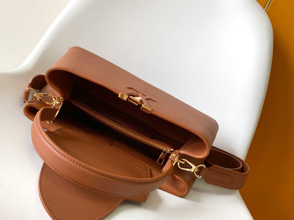 CAPUCINES GM 33CM BROWN GOLD TAURILLON LEATHER 252019