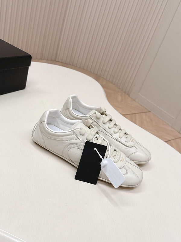 Prada 26ss German Training Cuir Blanc cassé 644221