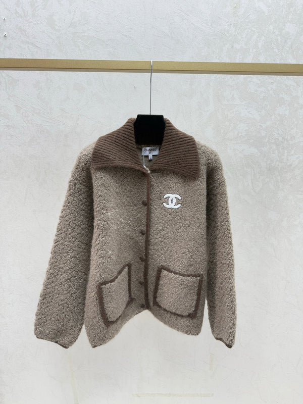 Chanel 2025 Veste Laine Marron et Blanche 716297