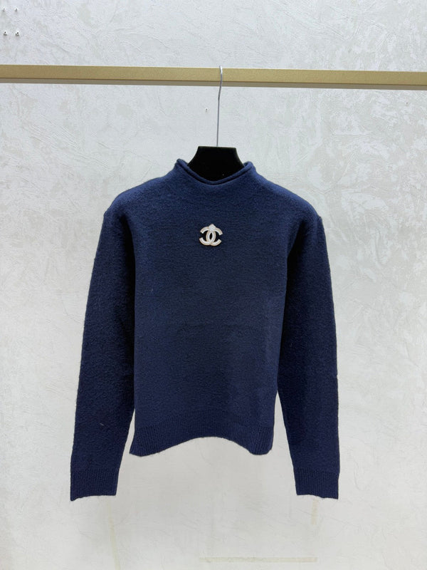 Chandail en tricot Chanel 2025 à col roulé et manches longues en laine et cachemire 734803