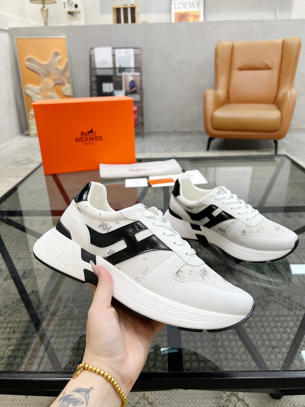 Sneaker da uomo HM in tessuto di vacchetta bianca 603855