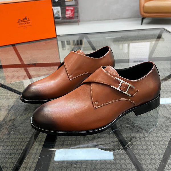 Mocassino da uomo HM in pelle di vacchetta liscia marrone 638514