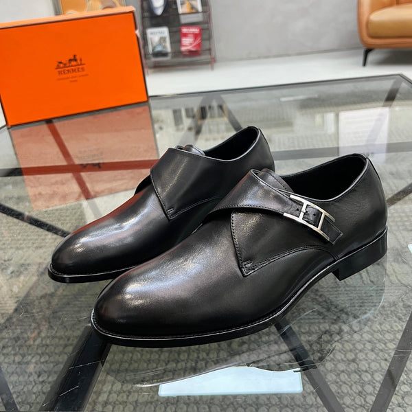 Mocassino da uomo HM in pelle di vacchetta liscia nera 638515