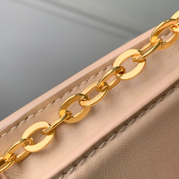 Wallet On Chain LV Bloom 20cm Beige Calfskin 250359