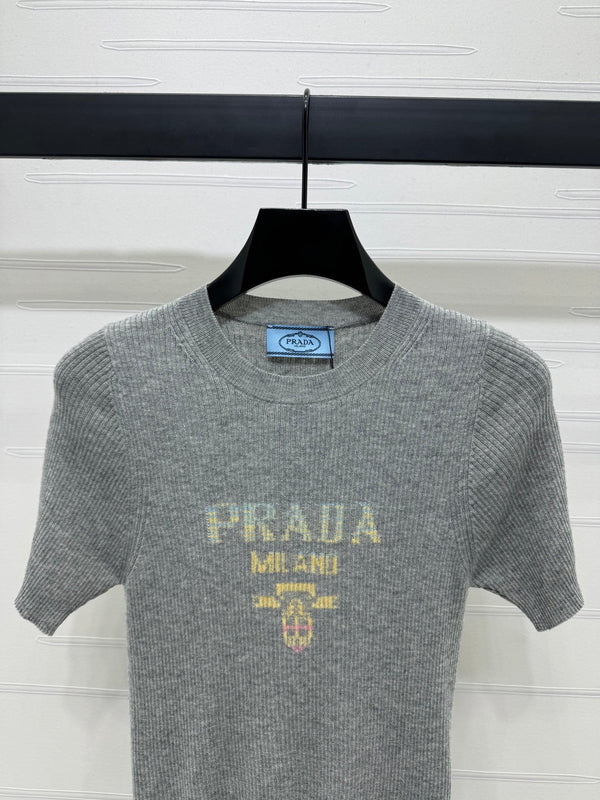 Prada 25 T-Shirt Wool with Acrylic 233531