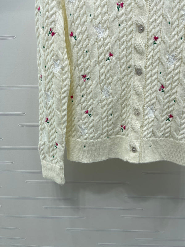 CD SS26 Crew Neck Embroidered Knit Cardigan Ivory Cashmere 351072