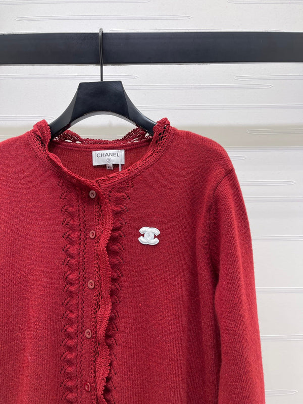 CC 26 Gilet en maille bordé de dentelle Laine rouge 340992